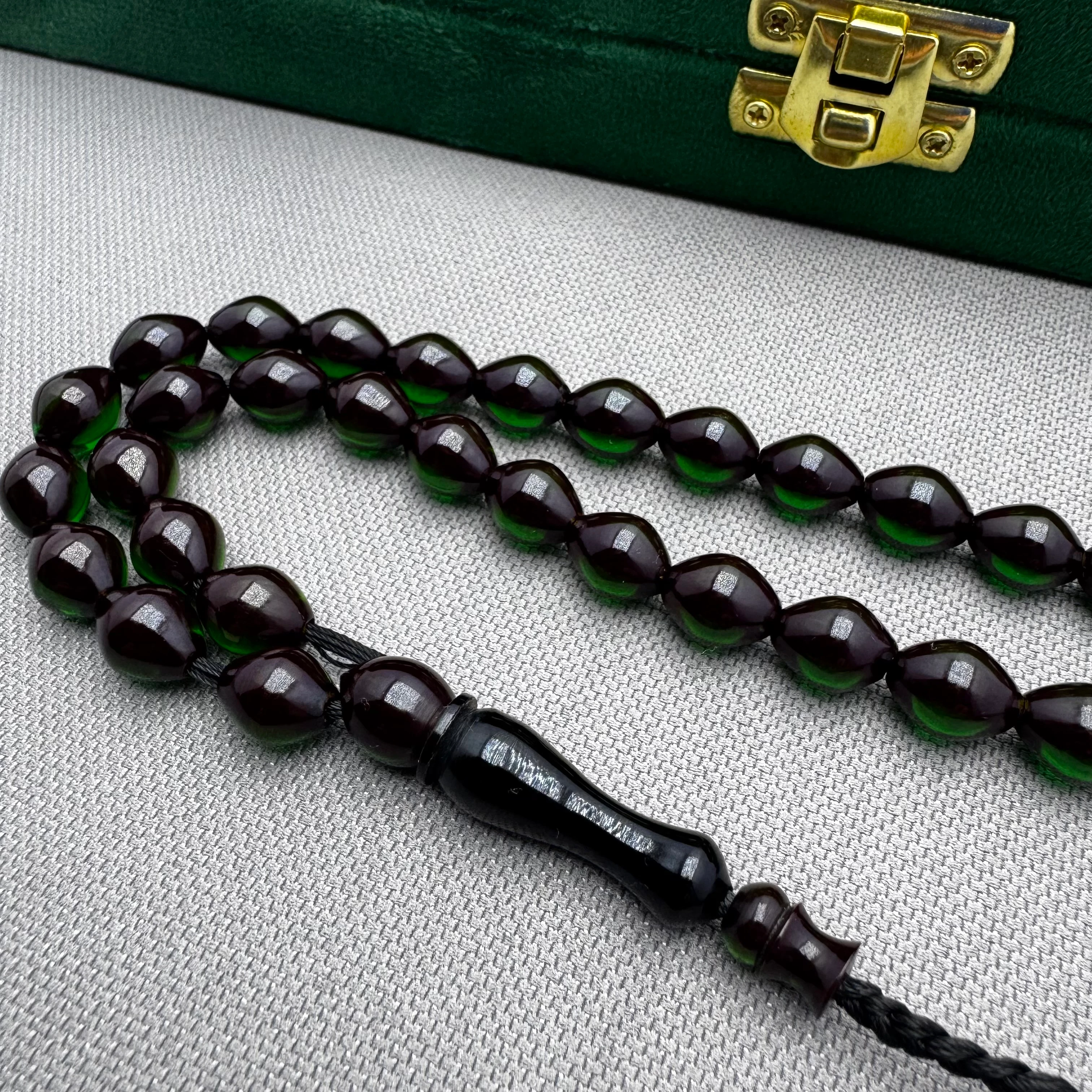 Püsküllü Havşa Delim Sıkma Kehribar Tespih